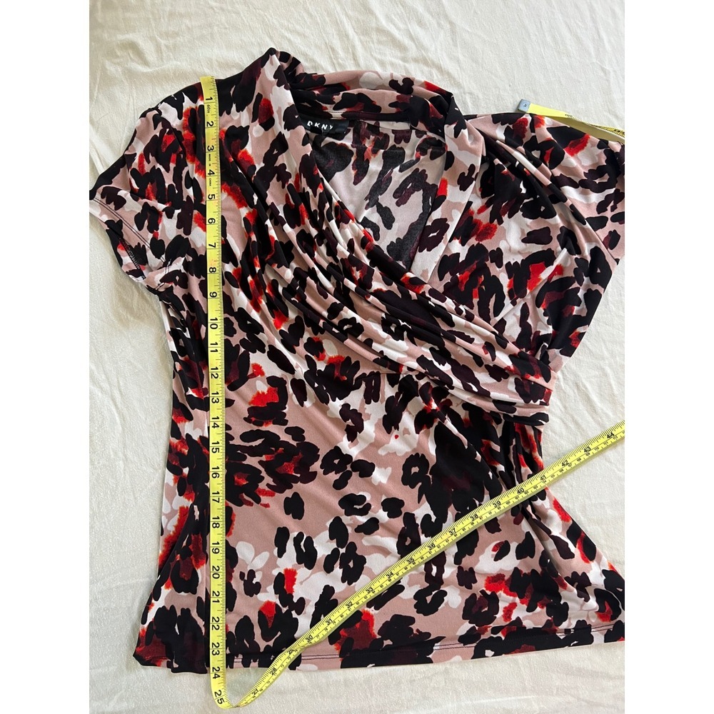 DKNY Leopard Animal Print Ruched Wrap Top Women's Medium Y2K Stretch Blouse - Picture 4 of 6